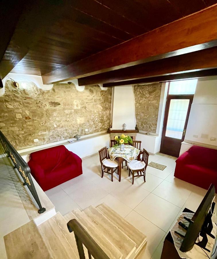 Il Giardino Di Athena 1 Apartment Paestum Luaran gambar